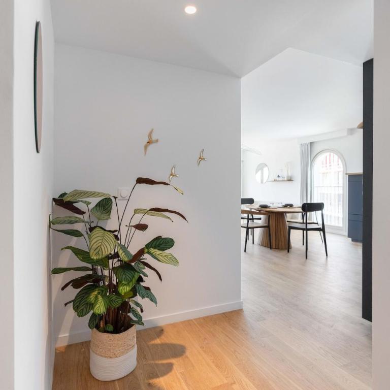 Sea view - One-Bedroom Apartment - 25