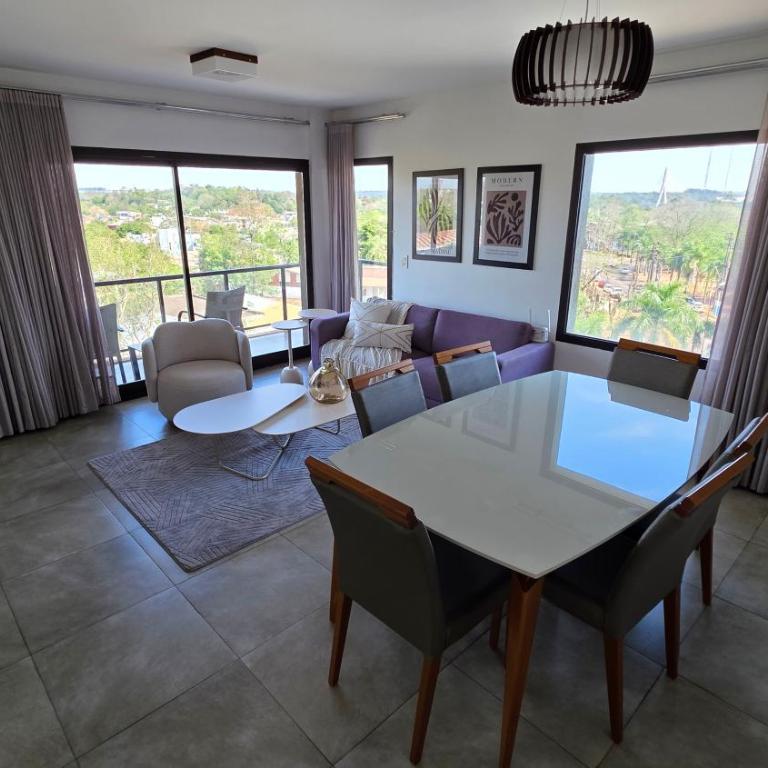 Departamento Céntrico Super Completo con Cochera y Parrilla - Two-Bedroom Apartment - 2