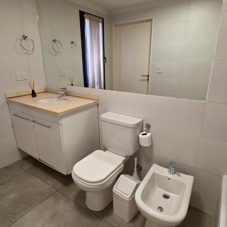 Departamento Céntrico Super Completo con Cochera y Parrilla - Two-Bedroom Apartment - 17
