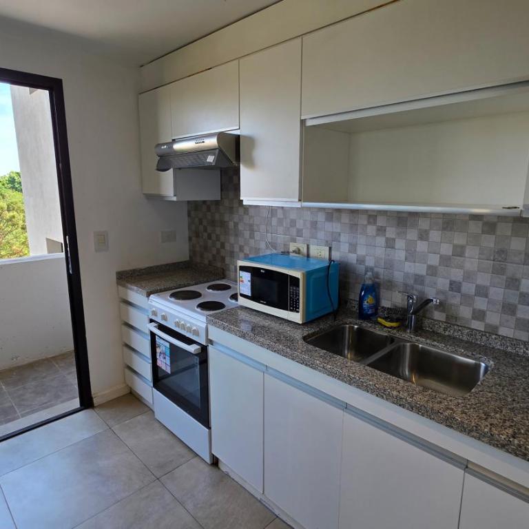Departamento Céntrico Super Completo con Cochera y Parrilla - Two-Bedroom Apartment - 21