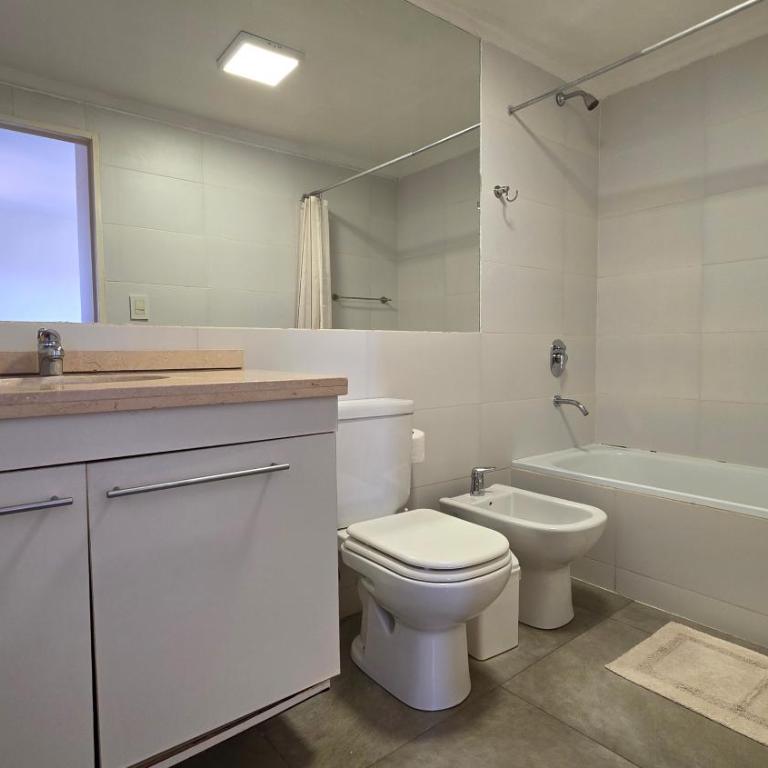 Departamento Céntrico Super Completo con Cochera y Parrilla - Two-Bedroom Apartment - 28