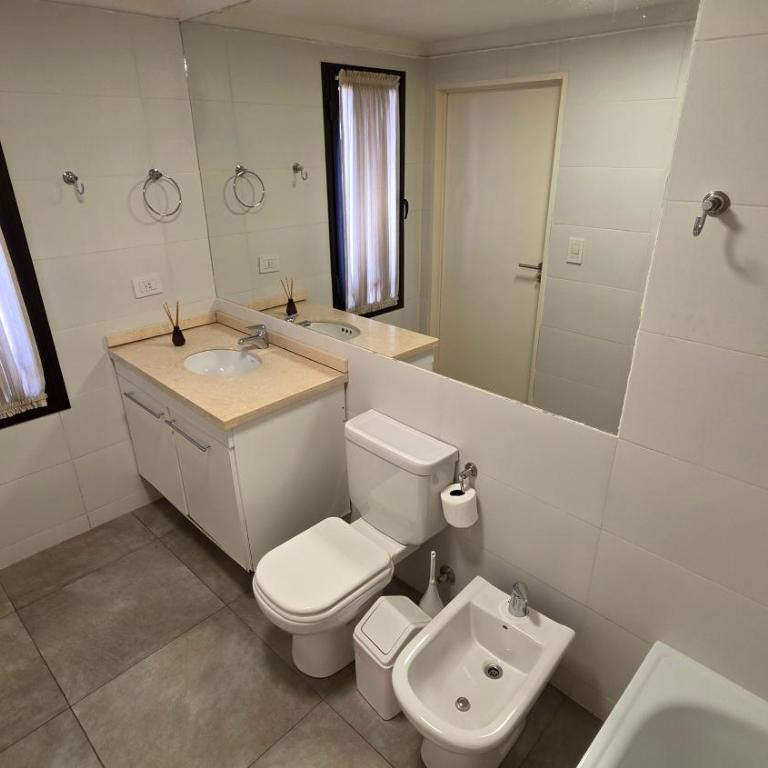 Departamento Céntrico Super Completo con Cochera y Parrilla - Two-Bedroom Apartment - 42