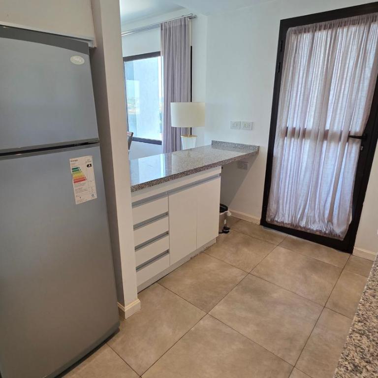 Departamento Céntrico Super Completo con Cochera y Parrilla - Two-Bedroom Apartment - 46
