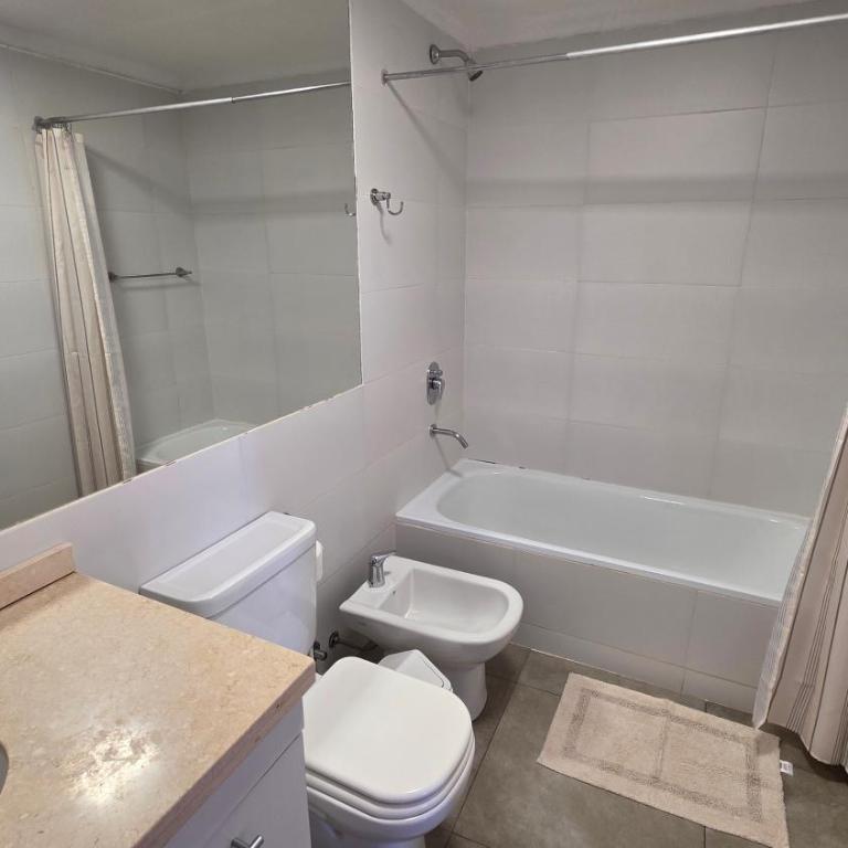 Departamento Céntrico Super Completo con Cochera y Parrilla - Two-Bedroom Apartment - 47