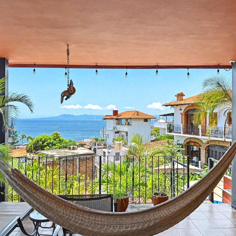 Miguel's Mirador Ocean-View Studio, Hammock Terrace, Heated Pool, Walkable - Apartment - 1
