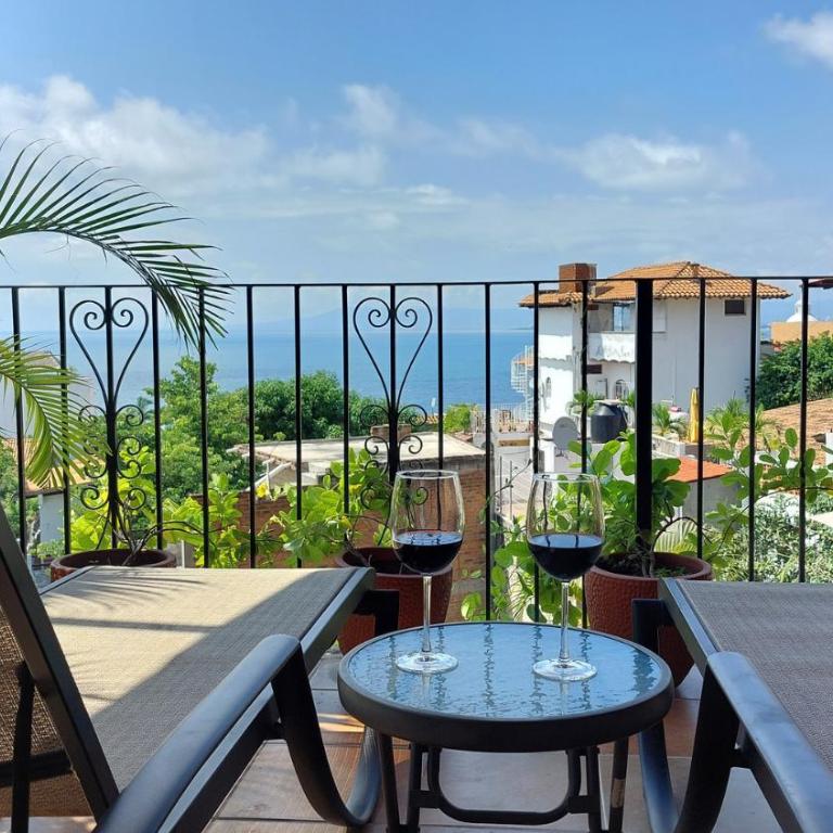 Miguel's Mirador Ocean-View Studio, Hammock Terrace, Heated Pool, Walkable - Apartment - 12