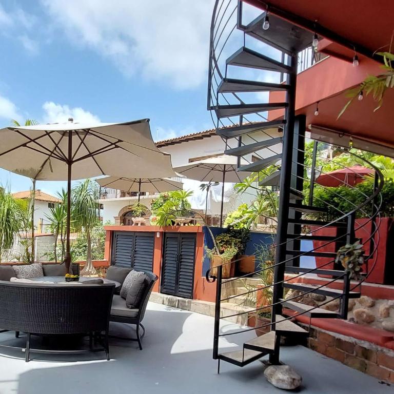 Miguel's Mirador Ocean-View Studio, Hammock Terrace, Heated Pool, Walkable - Apartment - 35