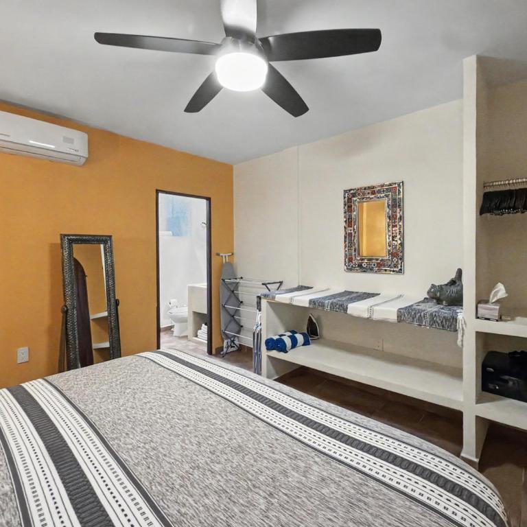 Ivan's Bella Vista Top-Floor 2BR, Ocean Views, Heated Pool, Walk to Malecón - Apartment - 20