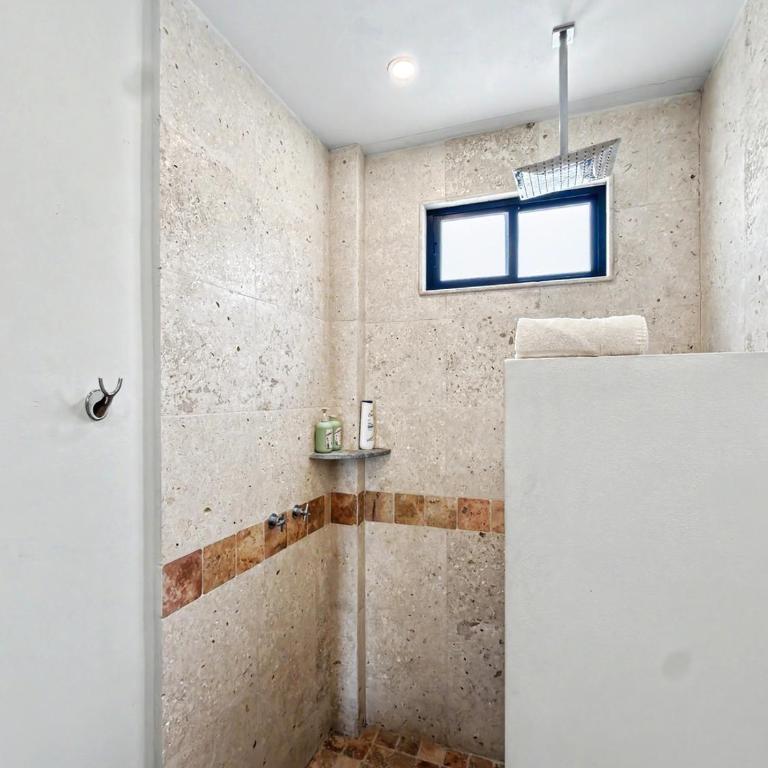 Ivan's Bella Vista Top-Floor 2BR, Ocean Views, Heated Pool, Walk to Malecón - Apartment - 23