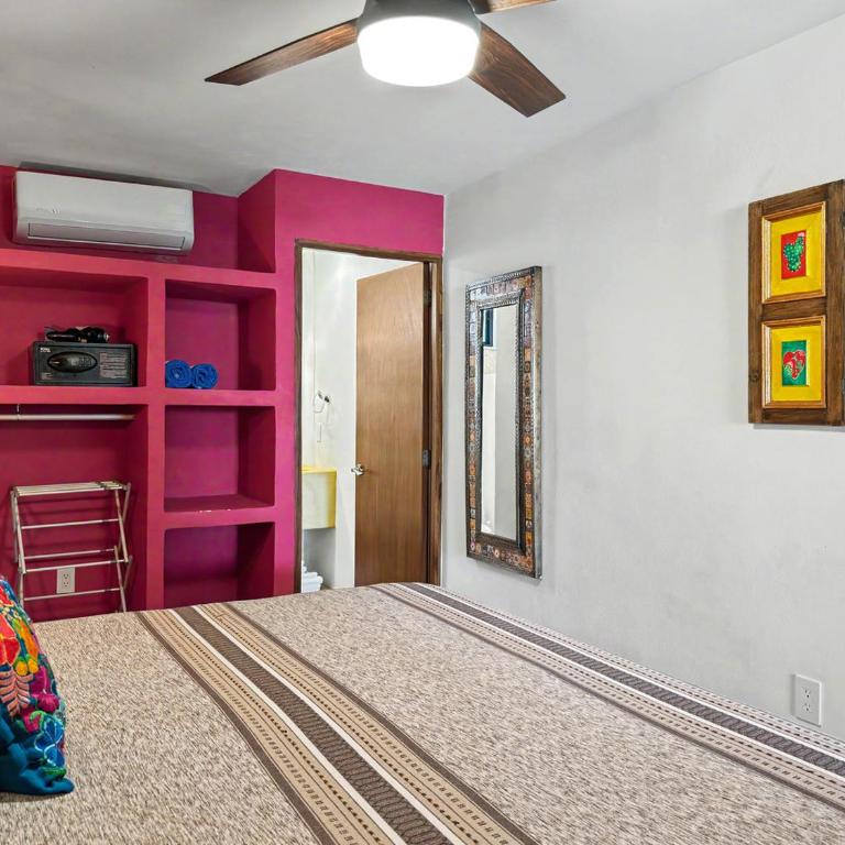 Las Brisas Main-Level 3BR, Private Terrace, Heated Pool, Walk to Malecón - Apartamento - 37