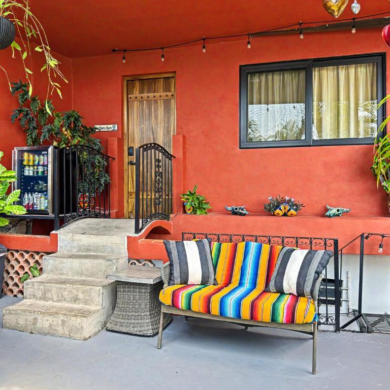 Las Brisas Main-Level 3BR, Private Terrace, Heated Pool, Walk to Malecón - Apartamento - 48