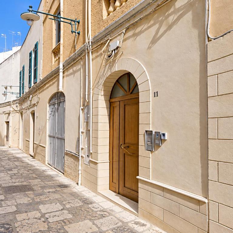 BDS House - Casa con terrazzo nel centro storico - Appartamento con 2 Camere da Letto - 45
