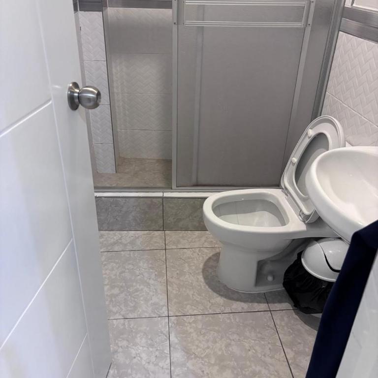 Hotel "Nuevo Chimbote" - Habitación Individual con baño privado - 3