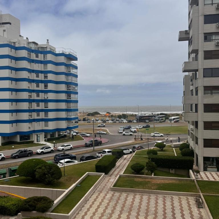 Departamento Completo Parada 2 Brava Vista al mar - Apartamento de 3 dormitorios - 1