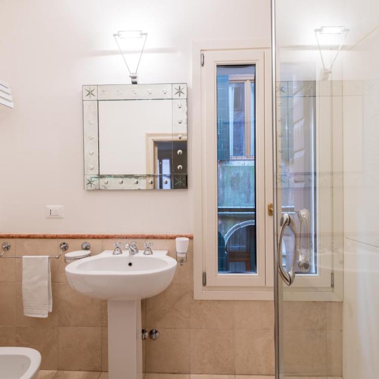 Romantic Suite San Marco - Appartamento con 2 Camere da Letto - 6