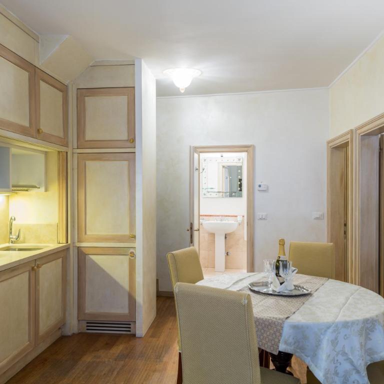 Romantic Suite San Marco - Appartamento con 2 Camere da Letto - 10