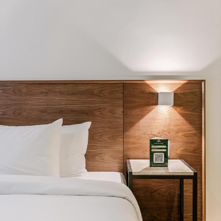 Wenceslao By Homirent - Suite con cama grande y balcón - 4