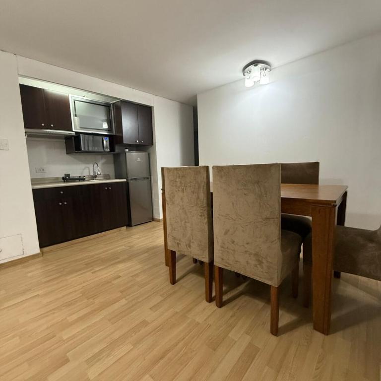Depa entero 02 habitaciones excelente ubicación - Apartamento de 2 dormitorios - 15