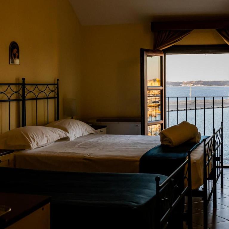 Al Pescatore Hotel & Restaurant - Camera Matrimoniale con Vista Mare - 9