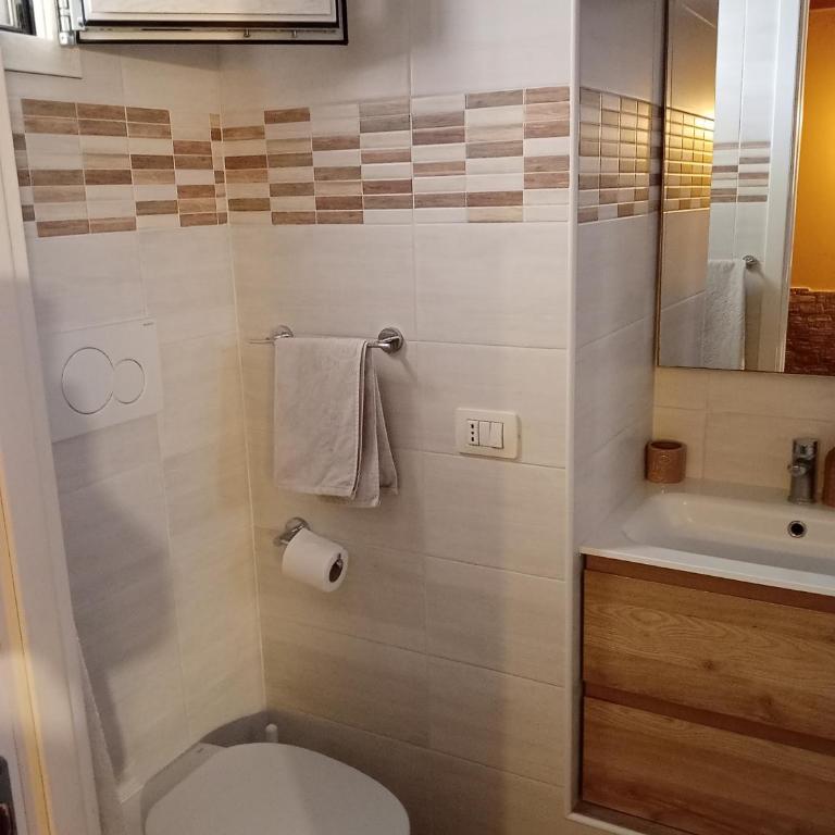 Vittorio ll Urban Suites - Camera Matrimoniale - 1
