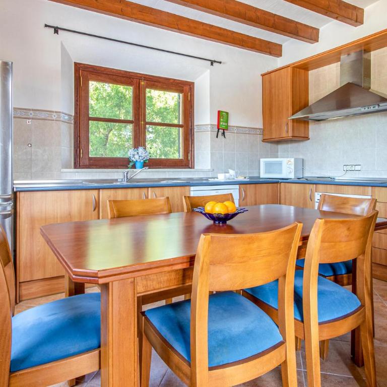Villa Can Canaveret - Four-Bedroom Vacation Home - 4