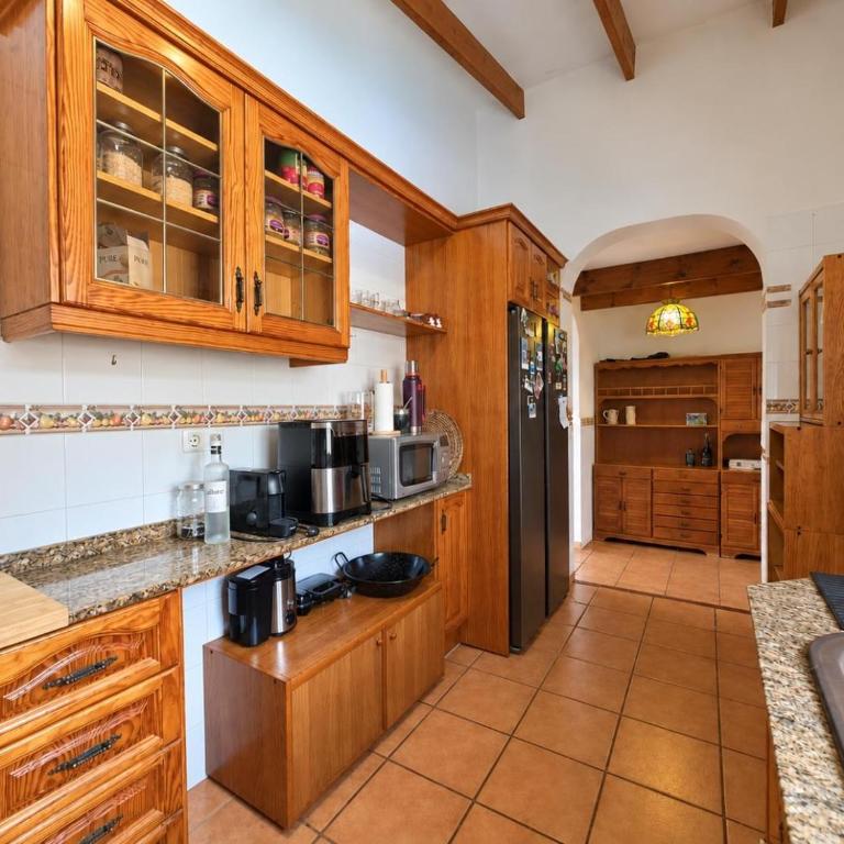 Casa de Playa con Piscina Estilo Rústico - Casa de 3 dormitorios - 11