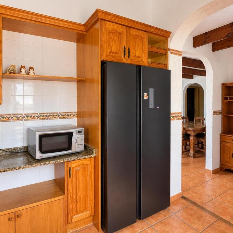 Casa de Playa con Piscina Estilo Rústico - Casa de 3 dormitorios - 12