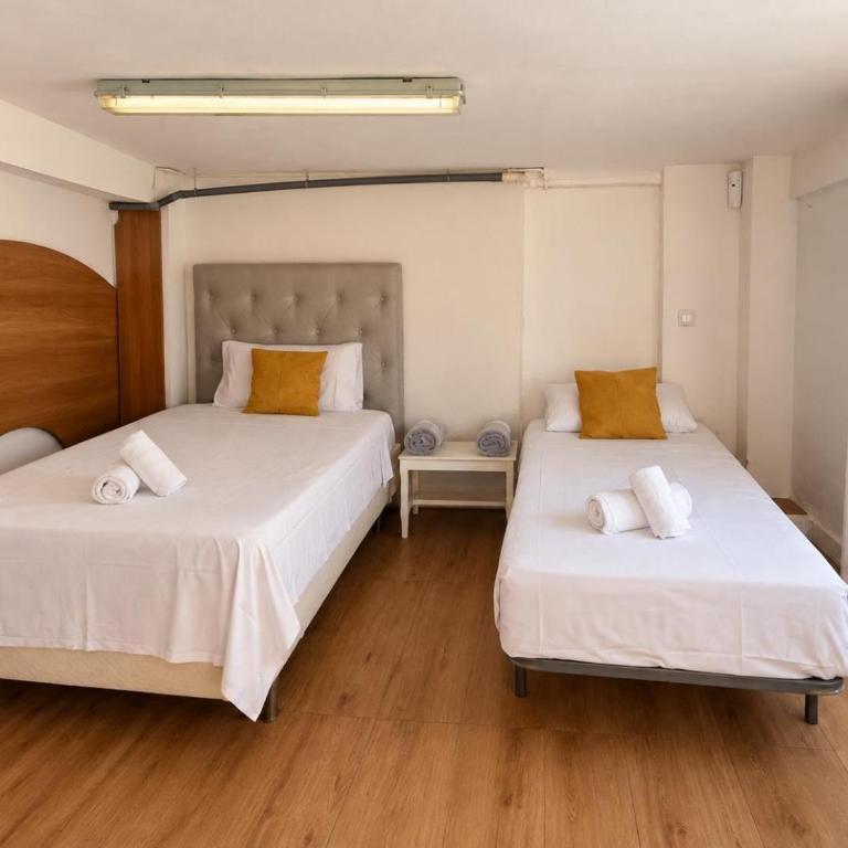 Casa de Playa con Piscina Estilo Rústico - Casa de 3 dormitorios - 23