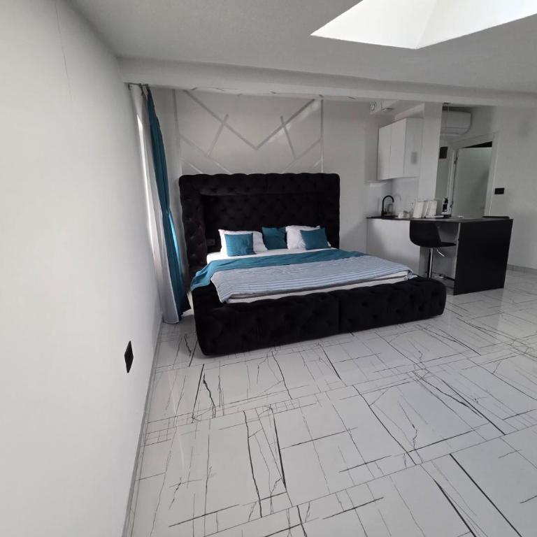 Danube Escape Studio with Jacuzzi & Free Parking - Studio sa Hidromasažnom Kadom - 1