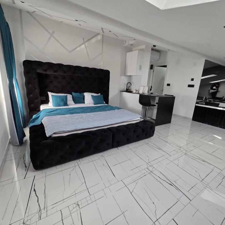 Danube Escape Studio with Jacuzzi & Free Parking - Studio sa Hidromasažnom Kadom - 12