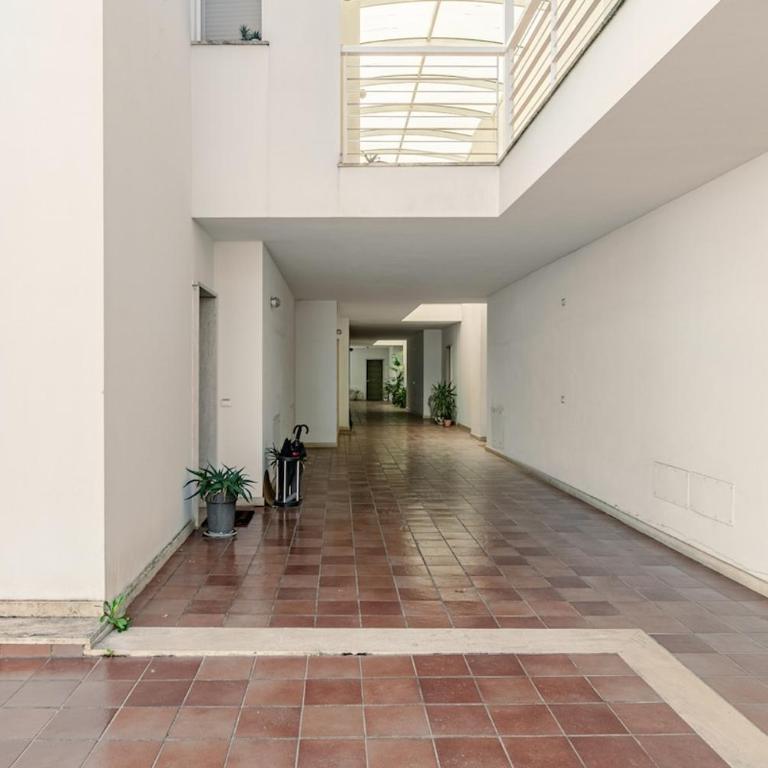Central Florence Terrace and Garage - Two-Bedroom Apartment - 22