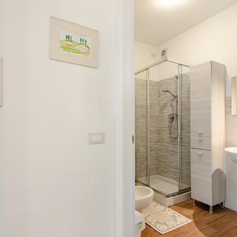 Central Florence Terrace and Garage - Two-Bedroom Apartment - 11