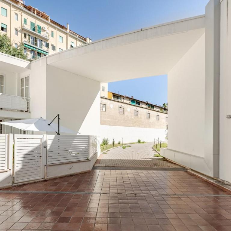 Central Florence Terrace and Garage - Two-Bedroom Apartment - 23