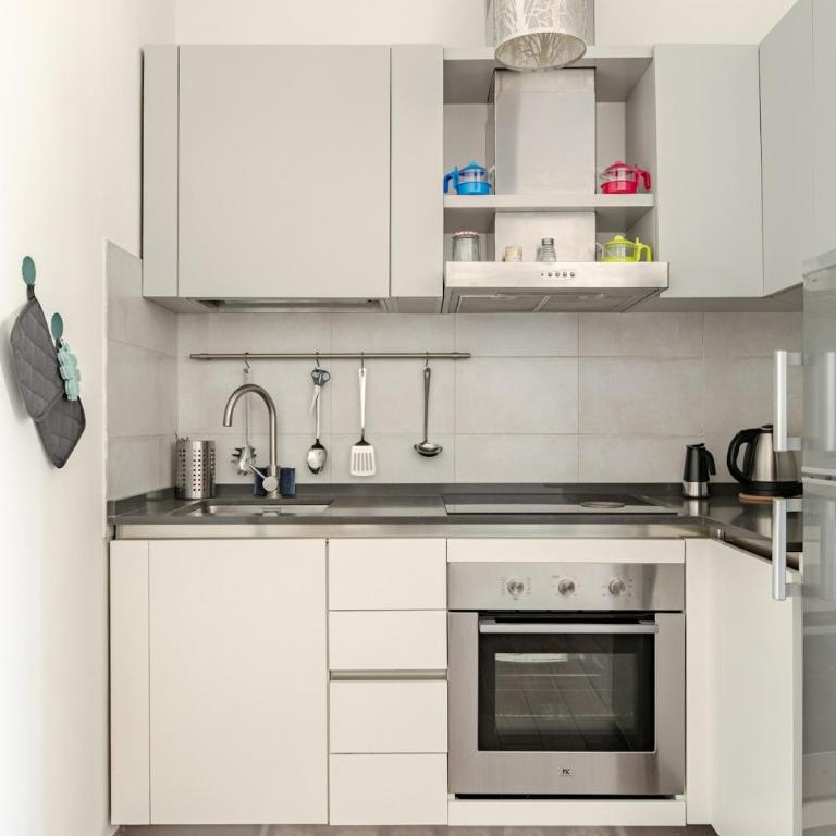 Central Florence Terrace and Garage - Two-Bedroom Apartment - 8