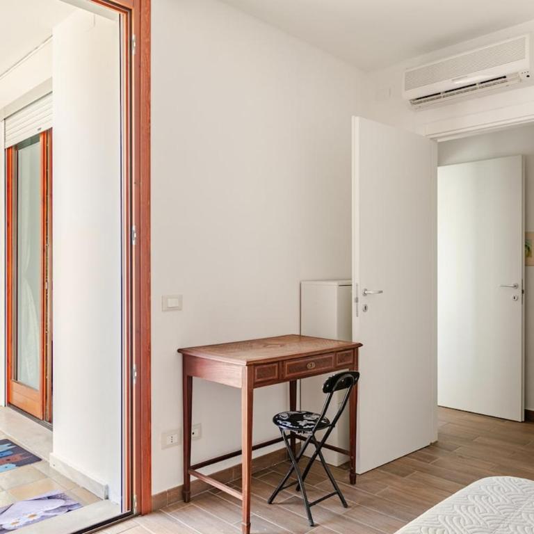 Central Florence Terrace and Garage - Two-Bedroom Apartment - 6