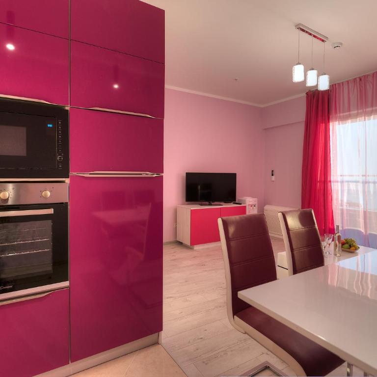 Harmonia Apartments near Shabbat House - Deluxe One-Bedroom Apartment with Harbour View - 7