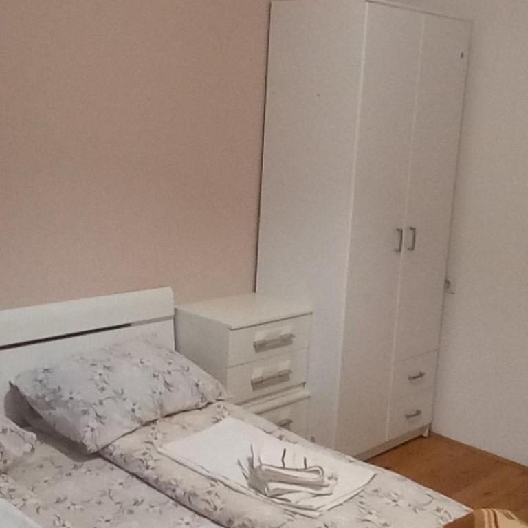 Guesthouse Andrea A - Dvokrevetna Soba sa Zasebnim Krevetima i Terasom - 6