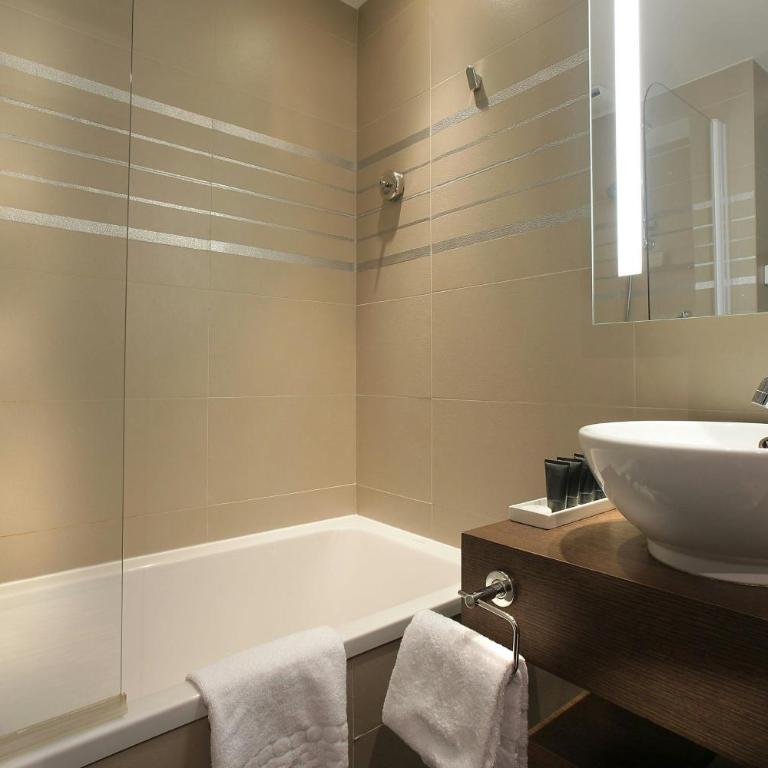 AC Hotel by Marriott Ambassadeur Antibes - Juan Les Pins - Chambre Double – Vue sur Ville - 6