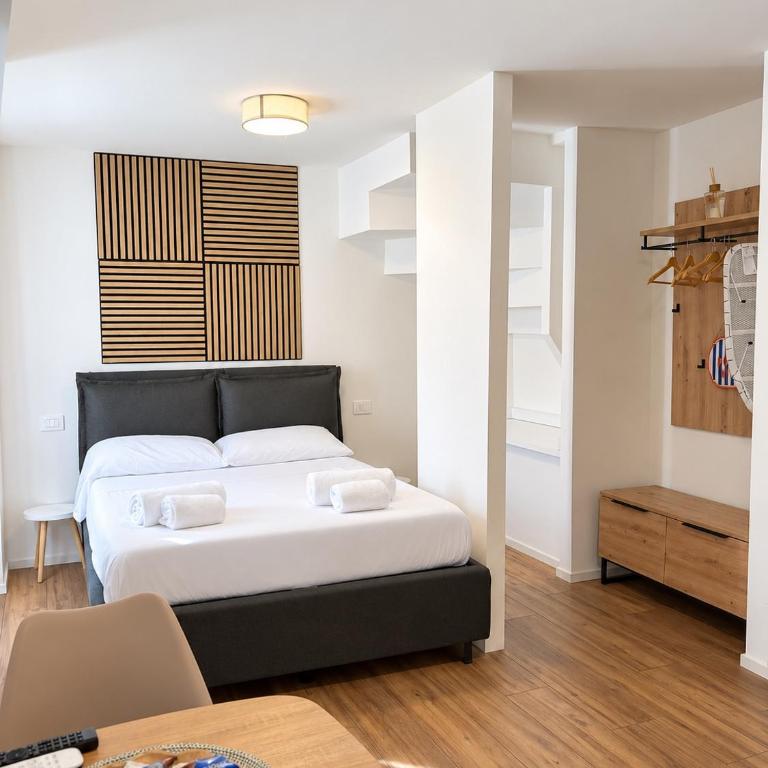 Salvelli Suites - Camera King - 5