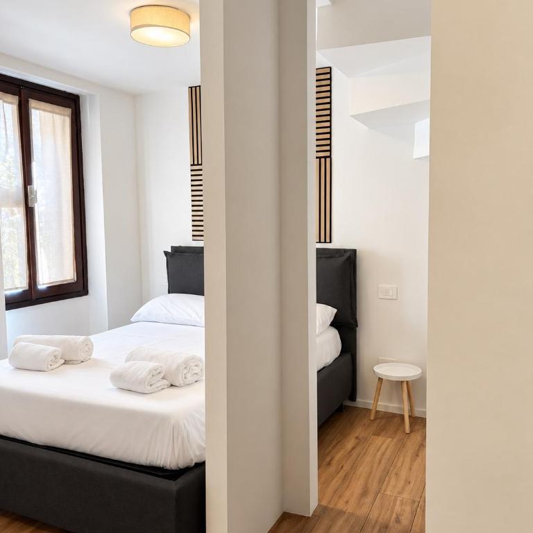 Salvelli Suites - Camera King - 7