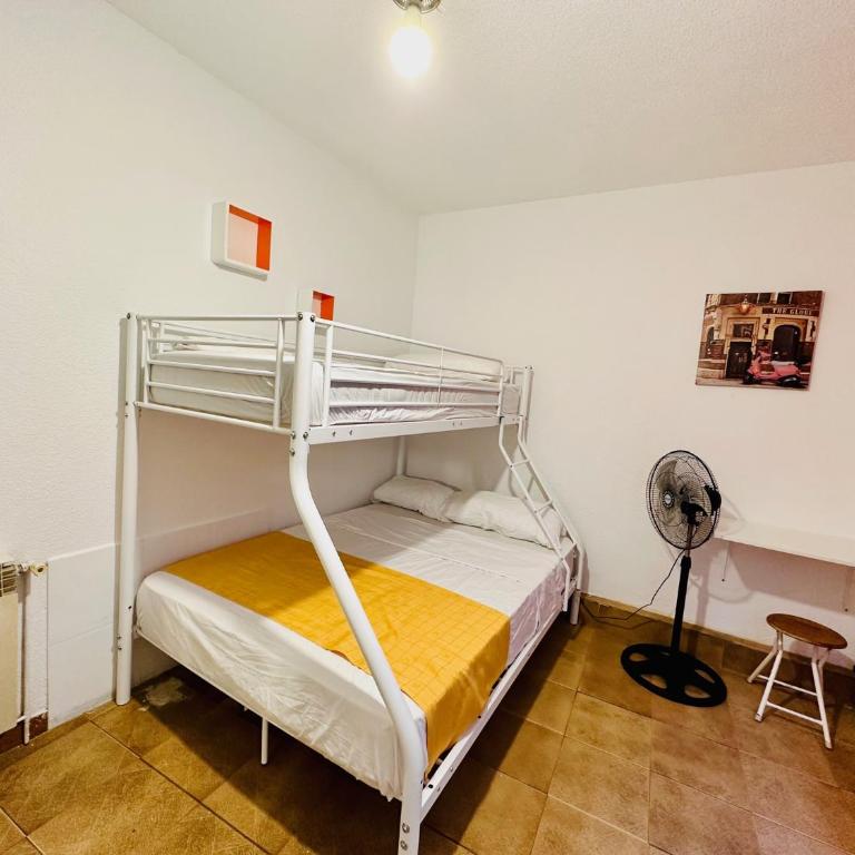 Rooms in Madrid Downtown - Chambre Triple Classique - 3
