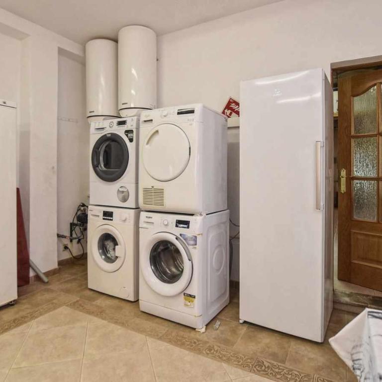 Amplia casa de campo con piscina y aire ac 18 pers - Maison 7 Chambres - 49