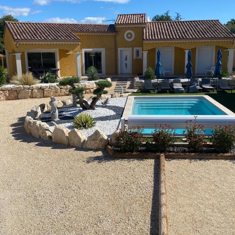 L'Oasis Ardéchois - Three-Bedroom Villa - 28