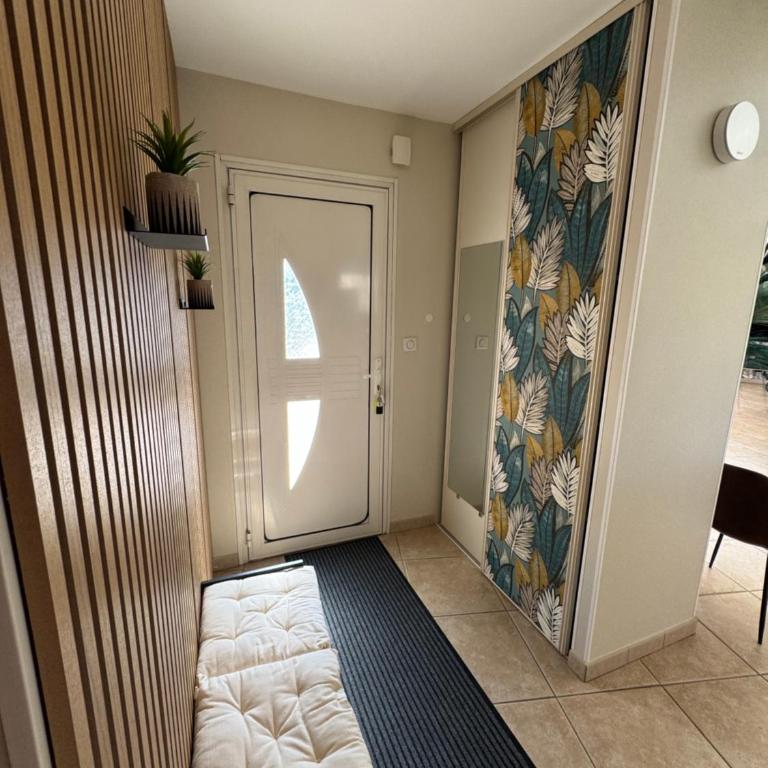 L'Oasis Ardéchois - Three-Bedroom Villa - 37