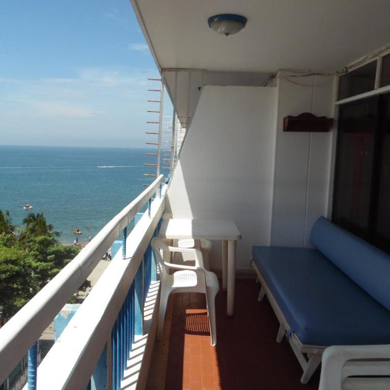 Karey 906 Rodadero - Three-Bedroom Apartment with Sea View - 11