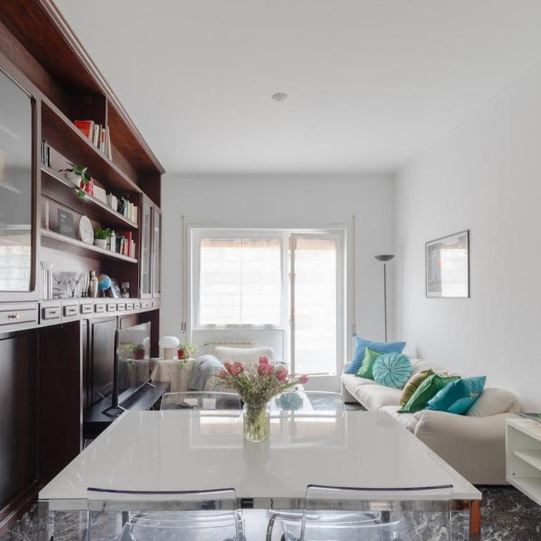 Bright 2BR with balcony, Caffarella, Furio Camillo, Tuscolana Station - Apartamento de 2 dormitorios con balcón - 1