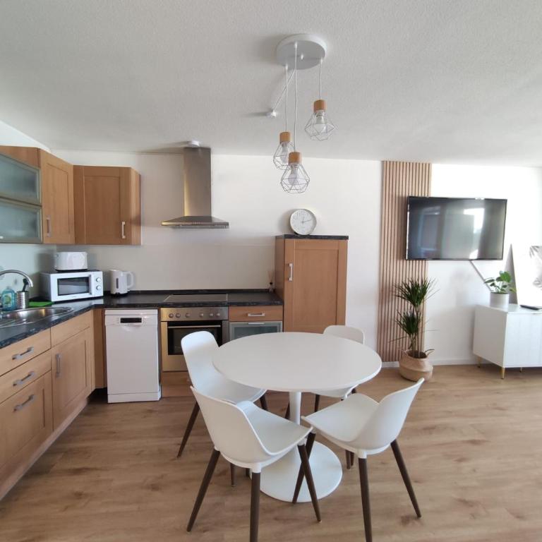 Sankt Englmar - Dvoupokojový apartmán s bazény, saunou a balkonem - Apartamento de 1 dormitorio - 7
