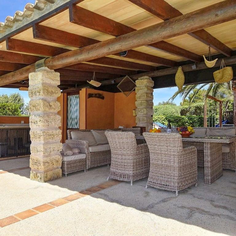 Preciosa casa cerca de playa con piscina & aacc - Five-Bedroom House - 38