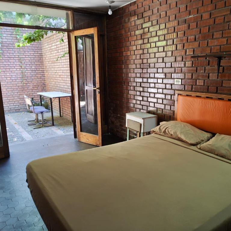 OlasHostel - Double Room with Patio - 1