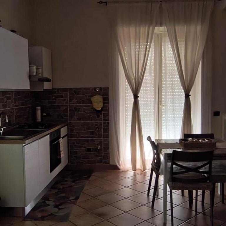 Dimora Carafa - Appartamento con 1 Camera da Letto e Balcone - 16
